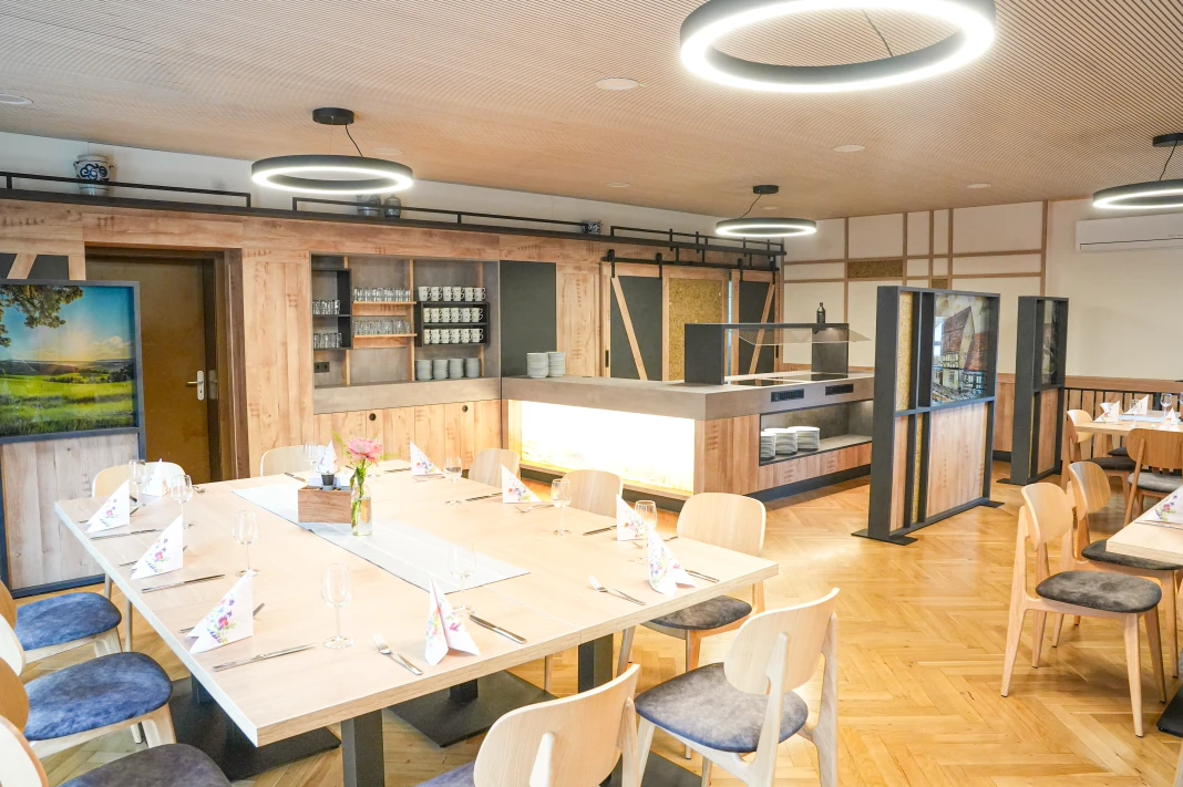 Renovierter Saal im Landgasthof Jossatal